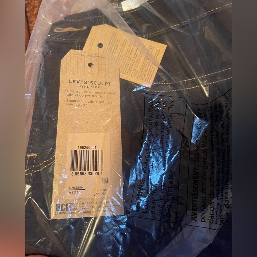 Levi's 311 Shaping Skinny Jeans Womens 28x30 Darkest Sky Stretch Denim NWT - Picture 6 of 7